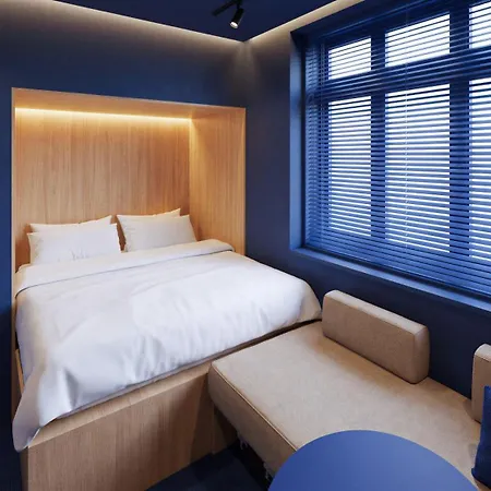 The Owl Capsulehotel *